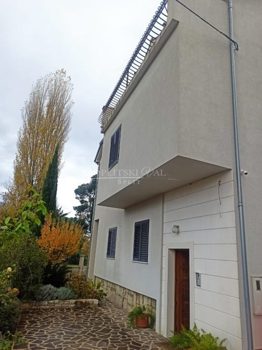 Kuća – bočno pročelje